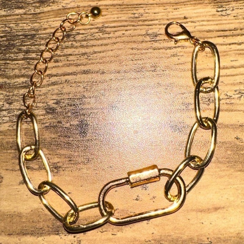 Neiman Marcus Carabiner clasp paperclip Link Chain Bracelet Gold filled